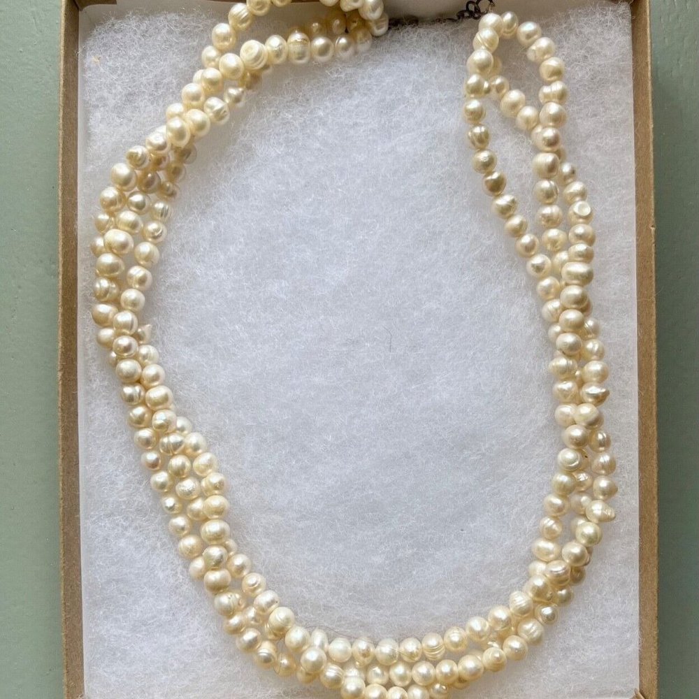 Ten Thousand Villages Multi-strand Pearl Necklace Like New w/ Original Box - Picture 1 of 4